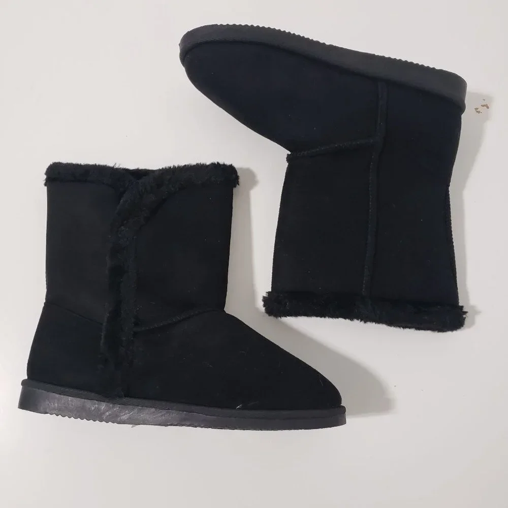 New Fabkids‎ Tulip Hem Fuzzy Boot in Black Size 5